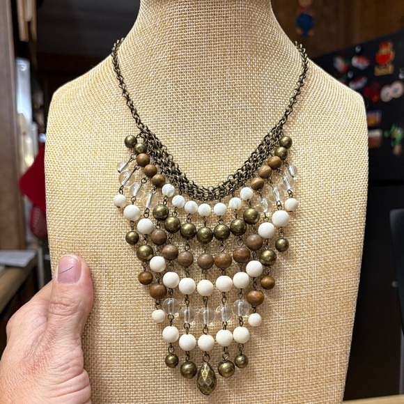 None Jewelry - Chic Layered Necklace with Gold and White Beads